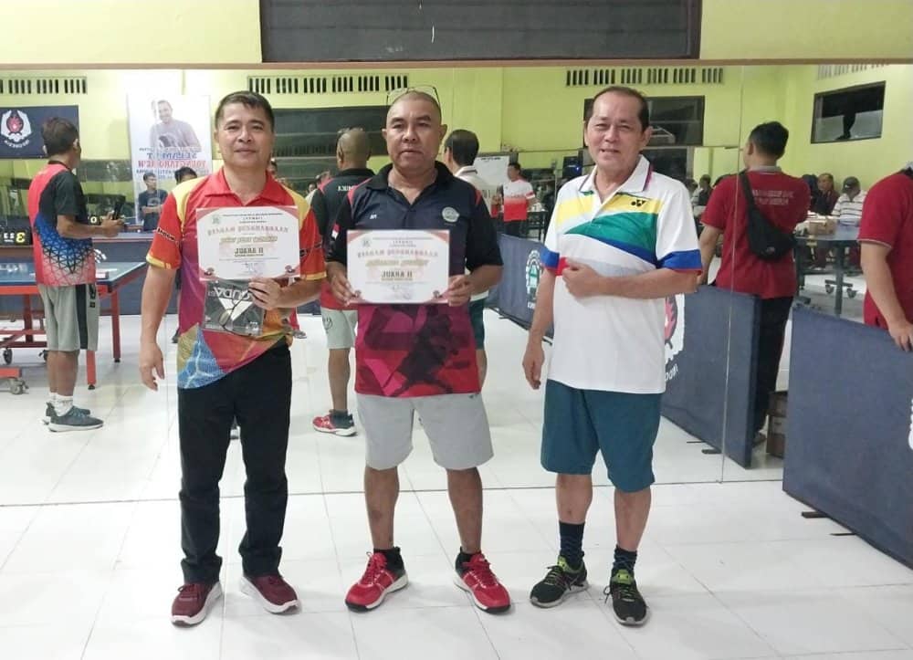 Ilustrasi berita Mimika: Unik, Rayakan Hari Ulang Tahun ke-65, Gunawan Sponsori Turnamen Tenis Meja, Libatkan PTMSI Mimika