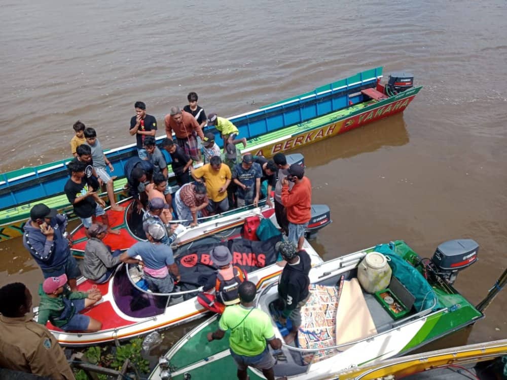 Ilustrasi berita Papua: Amirudin yang Jatuh Saat Memindahkan Tepung di Kali Siret Asmat Ditemukan Meninggal