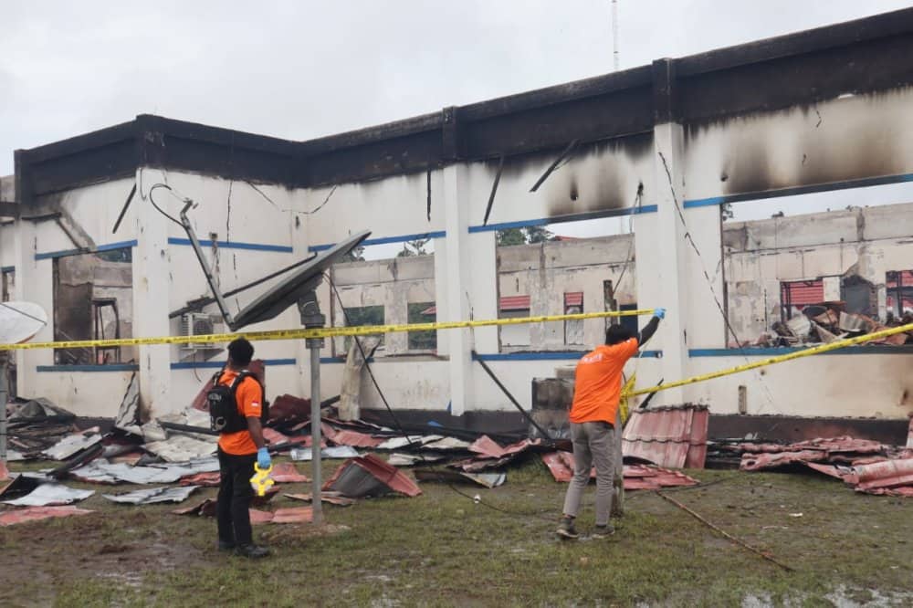 Ilustrasi berita Papua: Lagi, Tiga Kantor Pemerintahan di Yahukimo Dibakar Orang Tak Dikenal