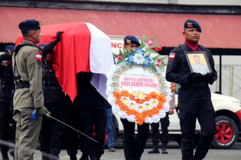 Ilustrasi berita Papua: Jenazah Brigadir Anumerta Rudi Agung Diberangkatkan ke Manado