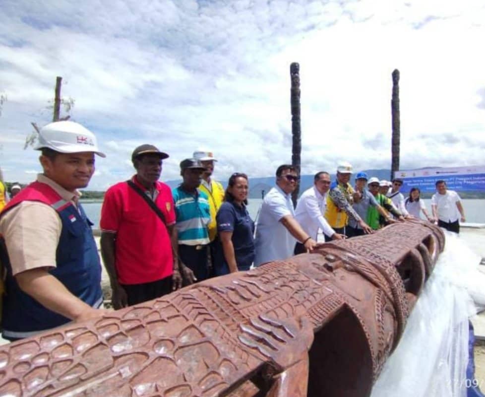 Ilustrasi berita Nasional: Freeport Serahkan Dua Patung Kamoro untuk Taman Totem Dunia di Kawasan Waterfront City Danau Toba