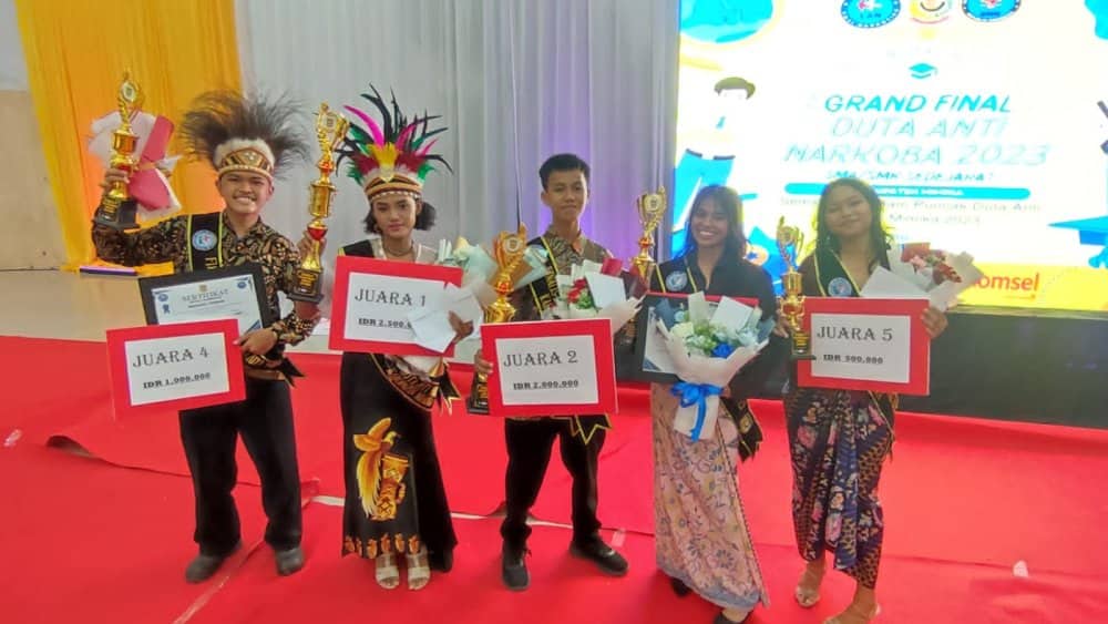 Ilustrasi berita Mimika: Jenifer Kanaya Gomies Raih Juara I Pemilihan Duta Anti Narkoba 2023 di Mimika, Berikut Nama-nama Utusan Sekolah yang Jadi Juara