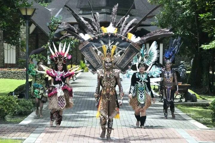 Ilustrasi berita Mimika: Banyak Hal Unik, Warga Mimika Diajak Kunjungi Festival Pameran Budaya di Graha Eme Neme Yauware