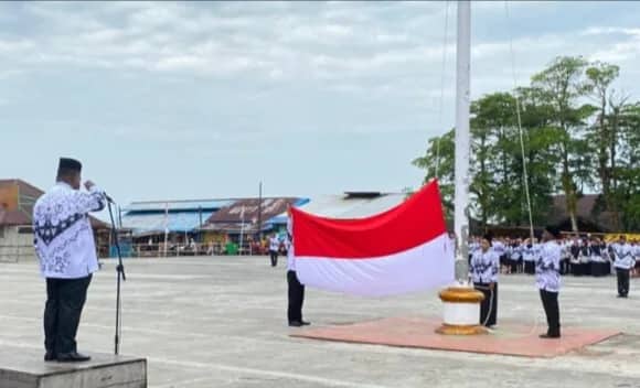 Ilustrasi berita Papua: Pimpin Peringatan HUT ke-78 PGRI dan HGN Tahun 2023, Bupati Asmat : Terima Kasih Guru