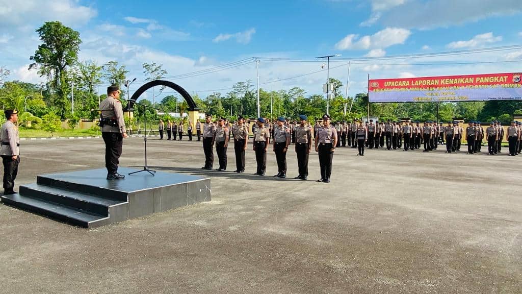 Ilustrasi berita Mimika: 85 Anggota Polri di Mimika Naik Pangkat, Begini Pesan Kapolres I Gede Putra