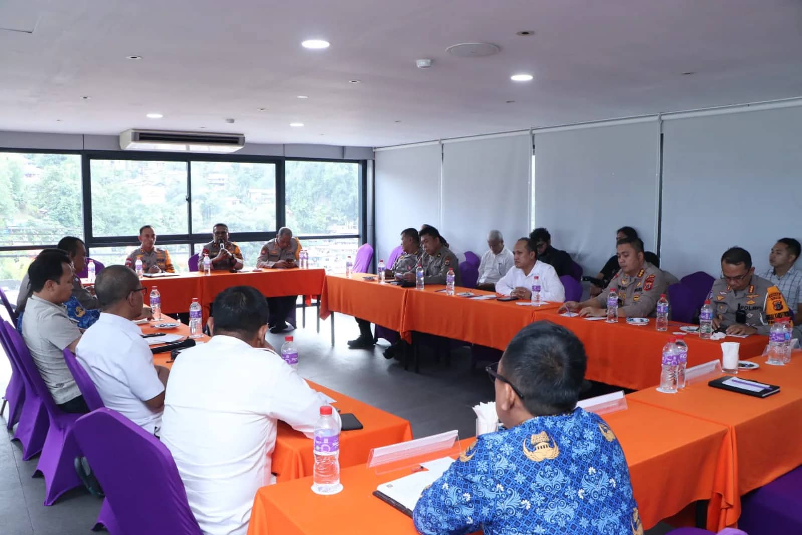 Ilustrasi berita JAYAPURA: Polda Papua Gelar FGD Antisipasi Potensi Kerawanan Kamtibmas Pemilu 2024, KPU Kesiapan Logistik Pemilu Alami Kendala