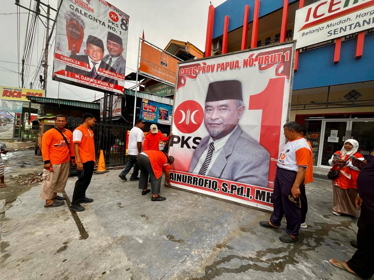 Ilustrasi berita JAYAPURA: Partai PKS yang Pertama Copot Baliho Kampanye di Kabupaten Jayapura