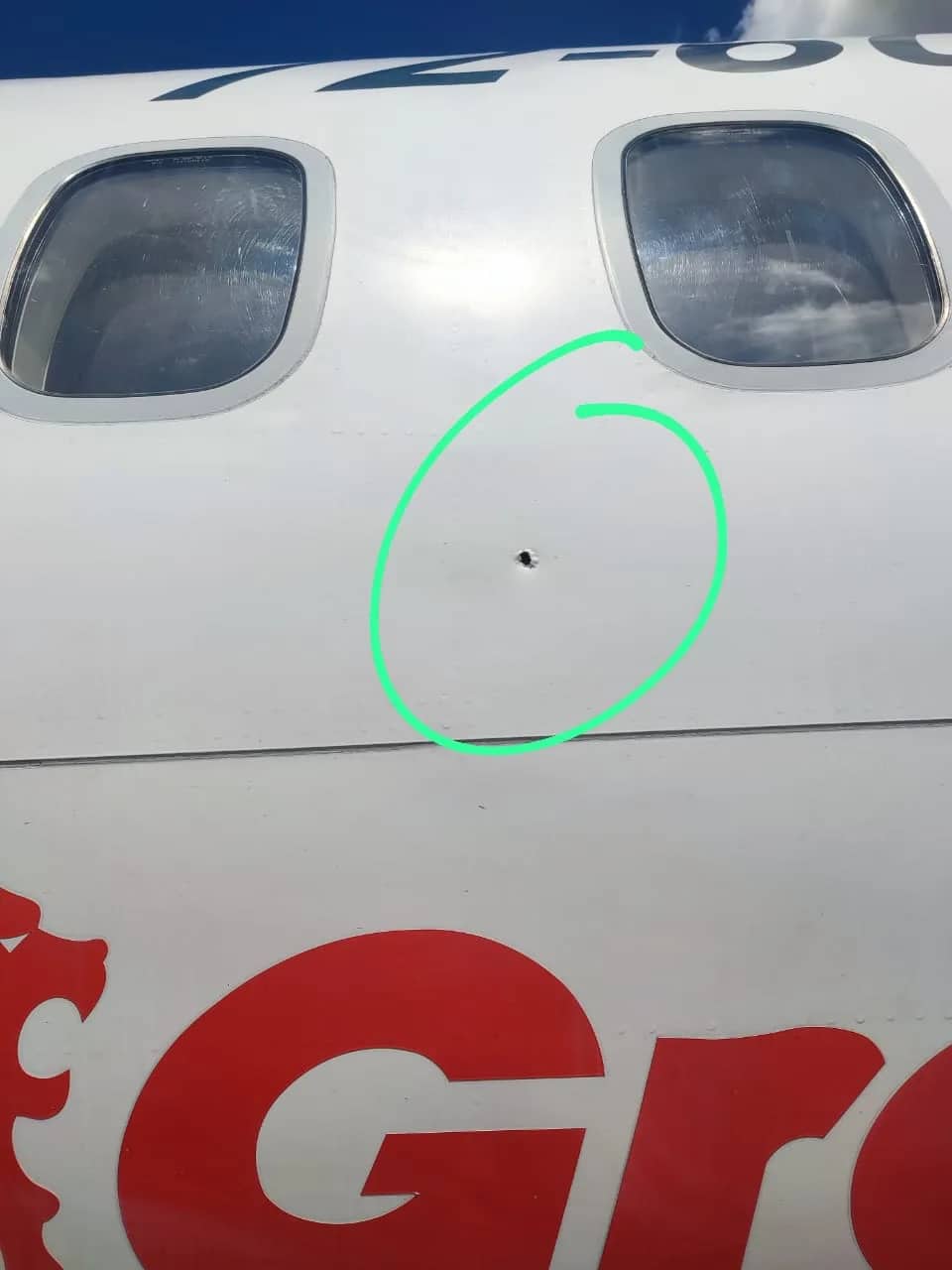 Ilustrasi berita Papua: Teror di Bandara Nop Goliat Yahukimo Kembali Terjadi, Pesawat Wings Air Ditembak OTK