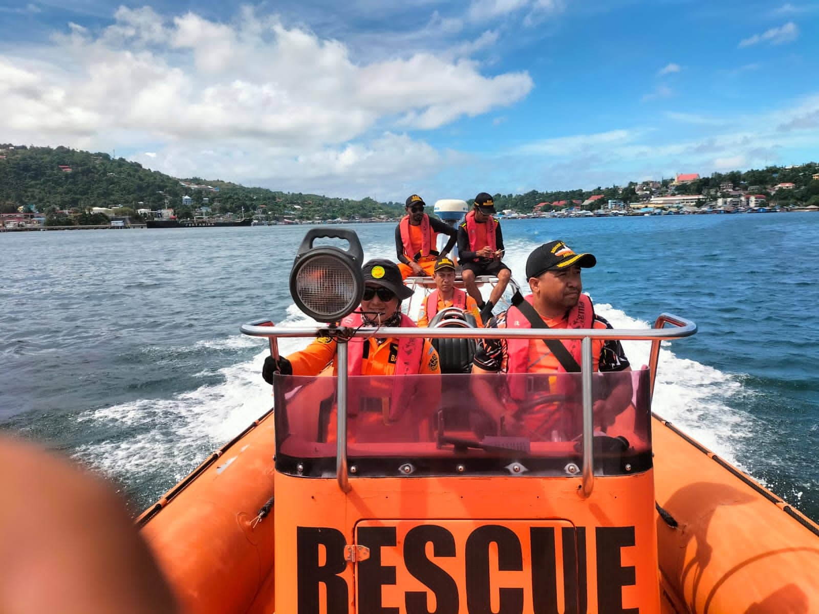 Ilustrasi berita JAYAPURA: Jairun Tenggelam Saat Mandi di Depan Venue Dayung Pantai Holtekam Jayapura