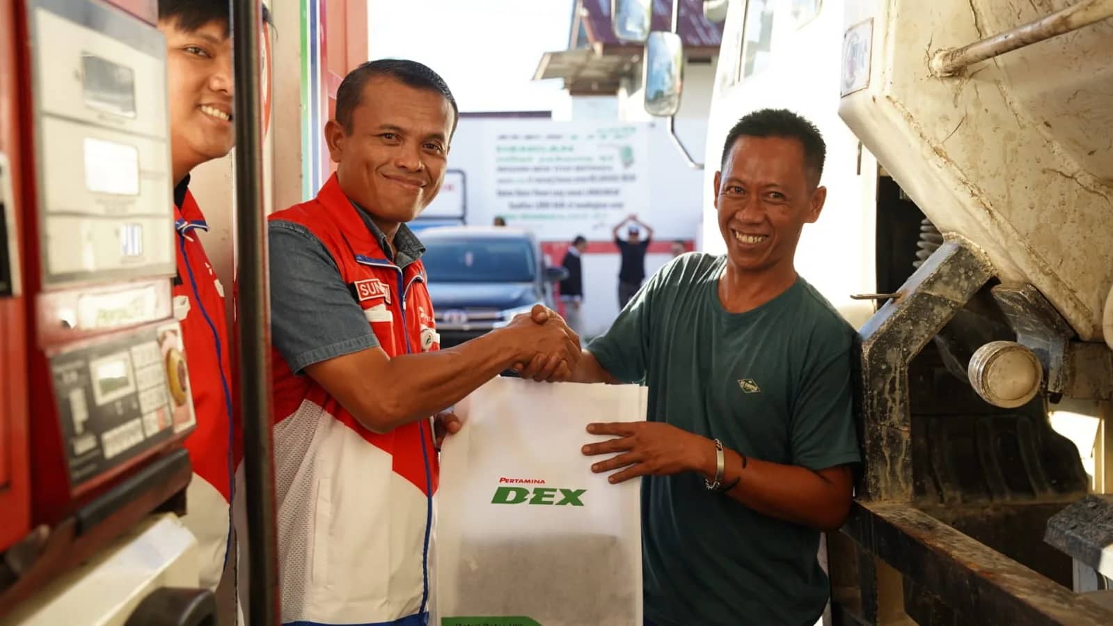 Ilustrasi berita Papua: Pertamina Patra Niaga Regional Papua Maluku Sidak SPBU Nabire dan Berbagi Takjil Gratis