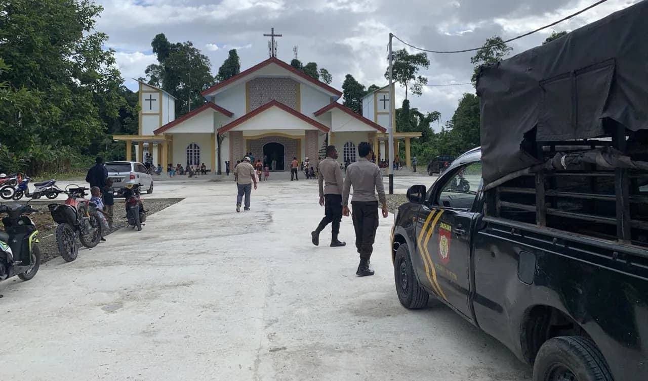 Ilustrasi berita Mimika: Polres Mimika Kerahkan 150 Personel Amankan Perayaan Paskah 25 Gereja