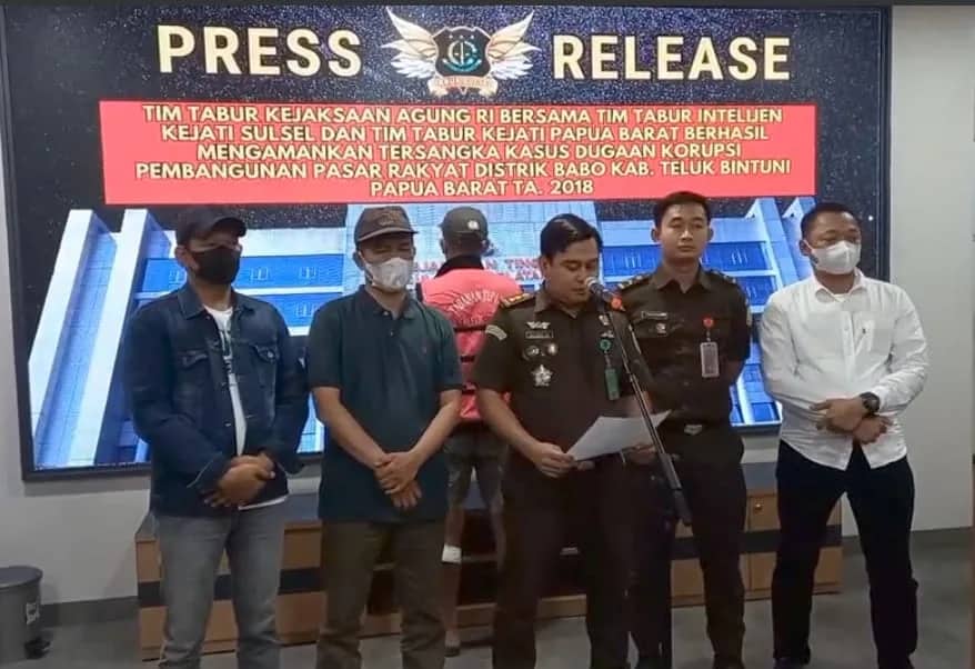 Ilustrasi berita Papua: Rugikan Negara Rp 3,03 Miliar, Kejati Papua Barat Tangkap DPO Korupsi Pembangunan Pasar Rakyat Babo