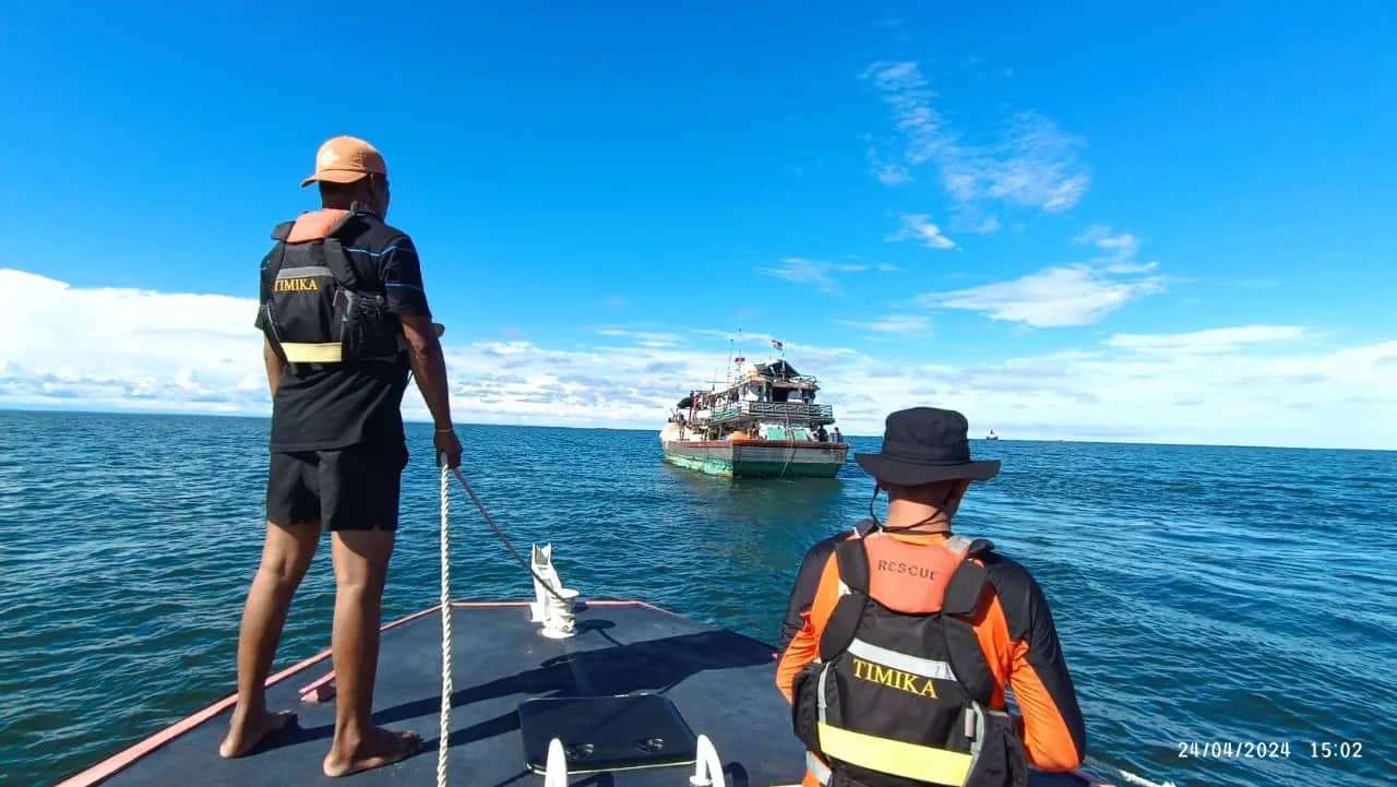 Ilustrasi berita Mimika: Hendak Buang Air Besar, Seorang ABK KM. Papua Jaya 02 Diduga Terjatuh dan Tenggelam di Perairan Timika