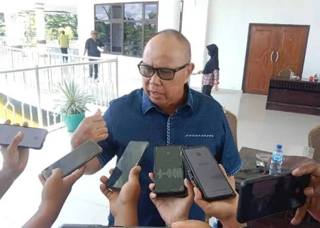 Ilustrasi berita Mimika: PDIP Usung Johannes Rettob di Pilkada Mimika, John Tie: JR Kader Terbaik DPC PDIP Mimika
