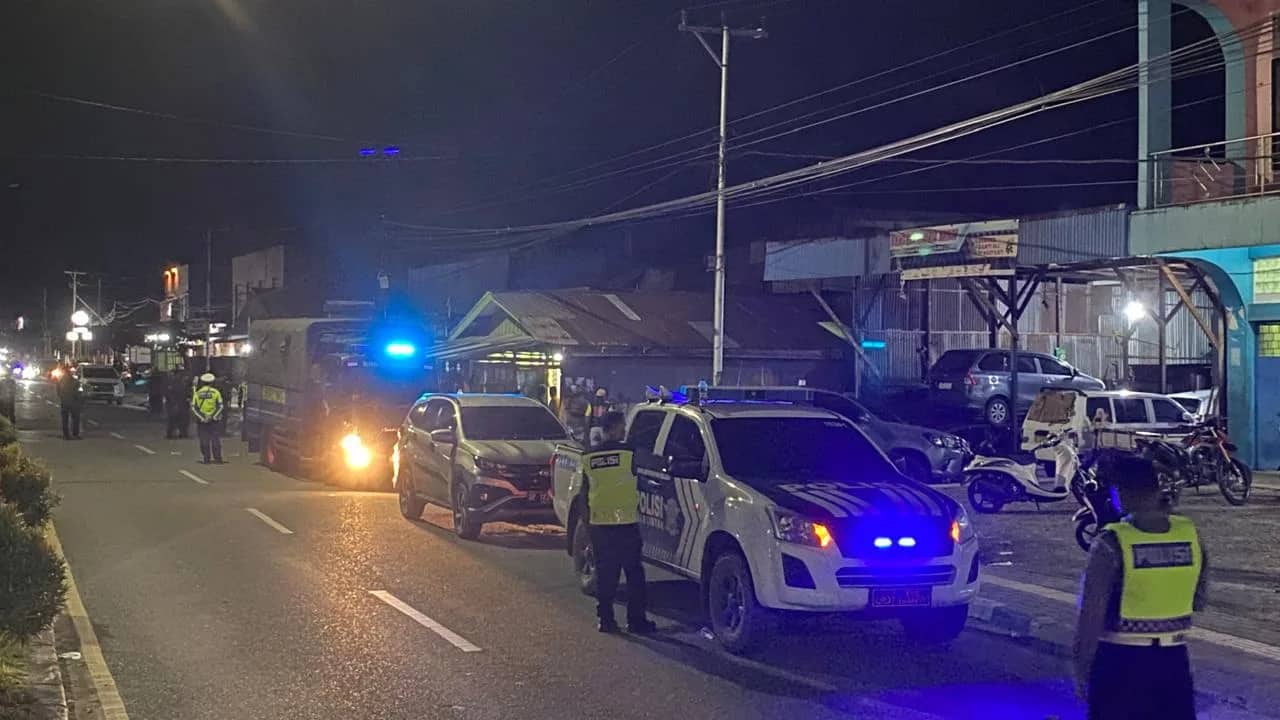 Ilustrasi berita Mimika: Masih Dijaga Aparat, Hari Ini Polisi Fasilitasi Penyelesaian Bentrokan Warga Jalan Gaharu dan Masbait Timika