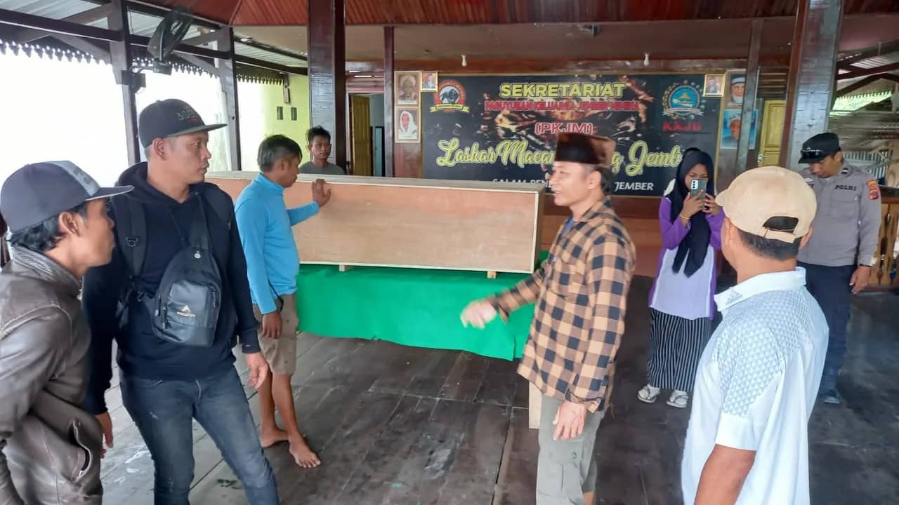 Ilustrasi berita Mimika: Jenazah Tukang Ojek yang Tewas Ditembak KKB di Puncak Jaya Disemayamkan di Pendopo PKJ Mimika