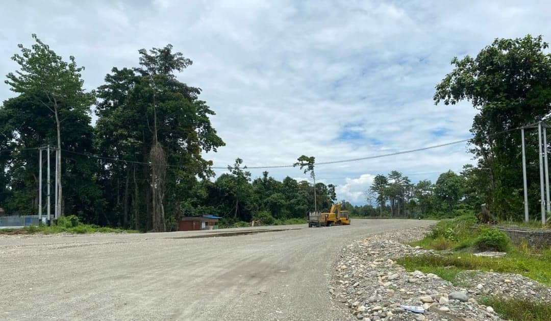 Ilustrasi berita Mimika: Terkendala Pembebasan Lahan, Jalan Bundaran Petrosea ke Bandara Timika Belum Juga Rampung