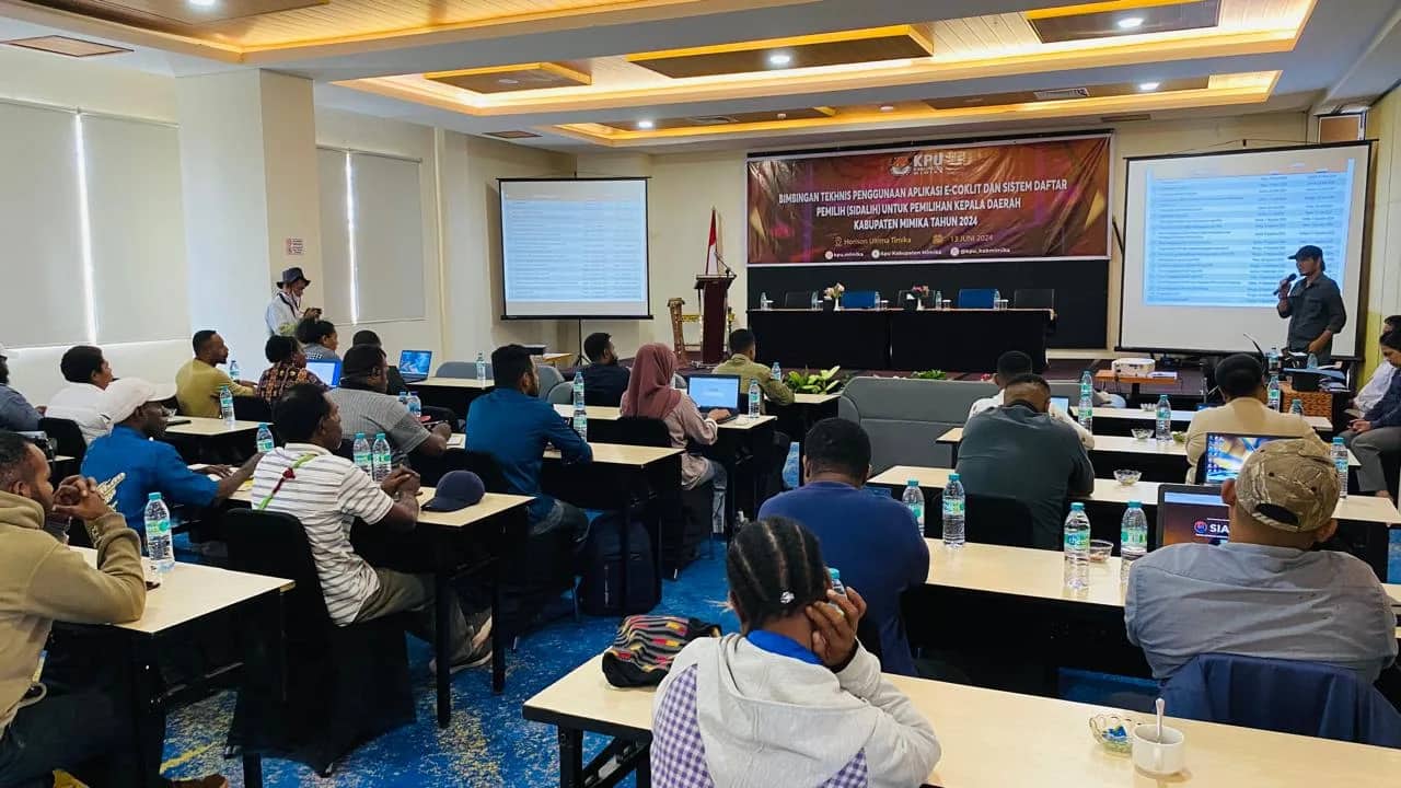 Ilustrasi berita Mimika: KPU Mimika Gelar Bimtek Aplikasi E-Coklit dan SIDALIH Pilkada 2024 Kepada PPD
