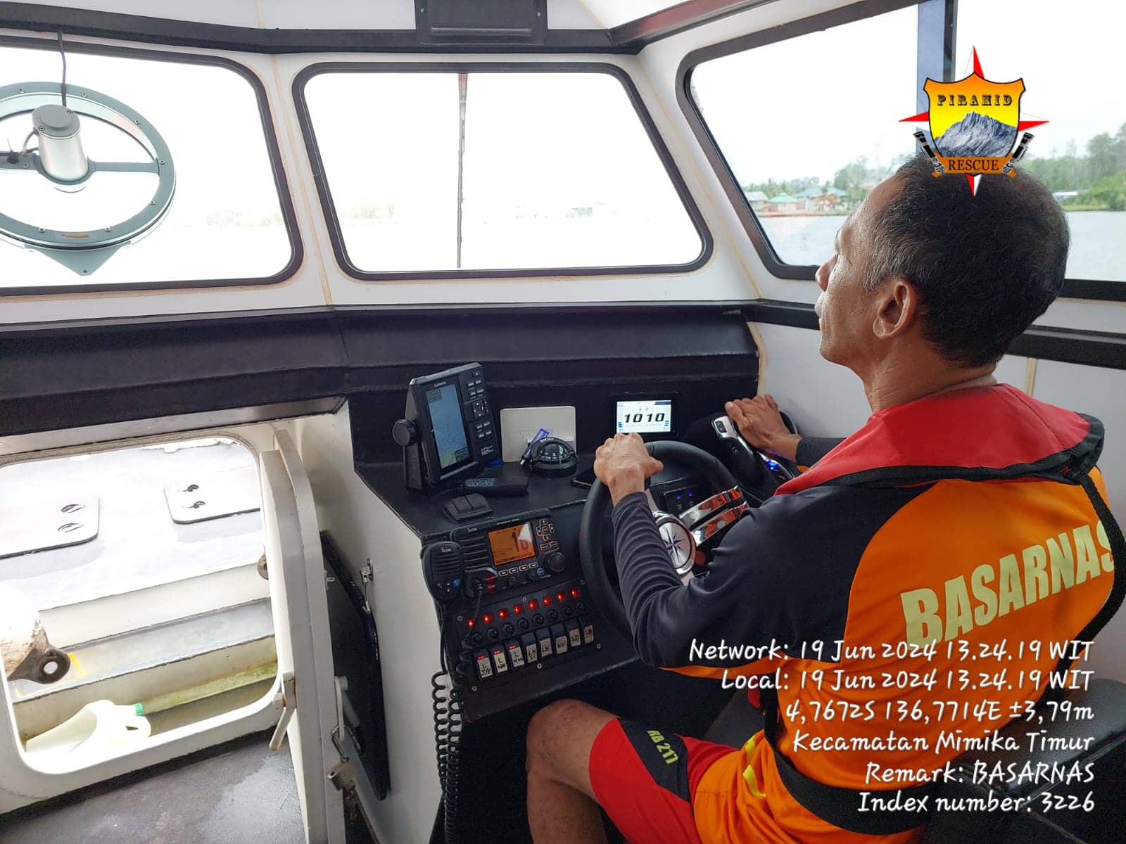 Ilustrasi berita Mimika: KM Silvia 01 yang Ditumpangi 4 Orang Dilaporkan Mati Mesin di Perairan Timika