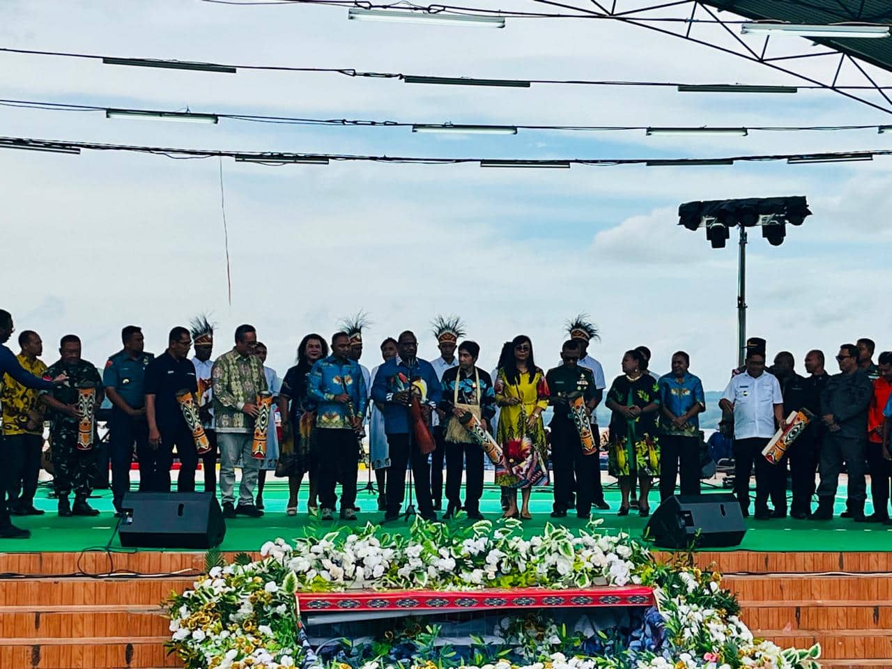 Ilustrasi berita JAYAPURA: Pemkab Jayapura Gelar Festival Danau Sentani ke-14, Ajang Promosikan Budaya Papua ke Internasional