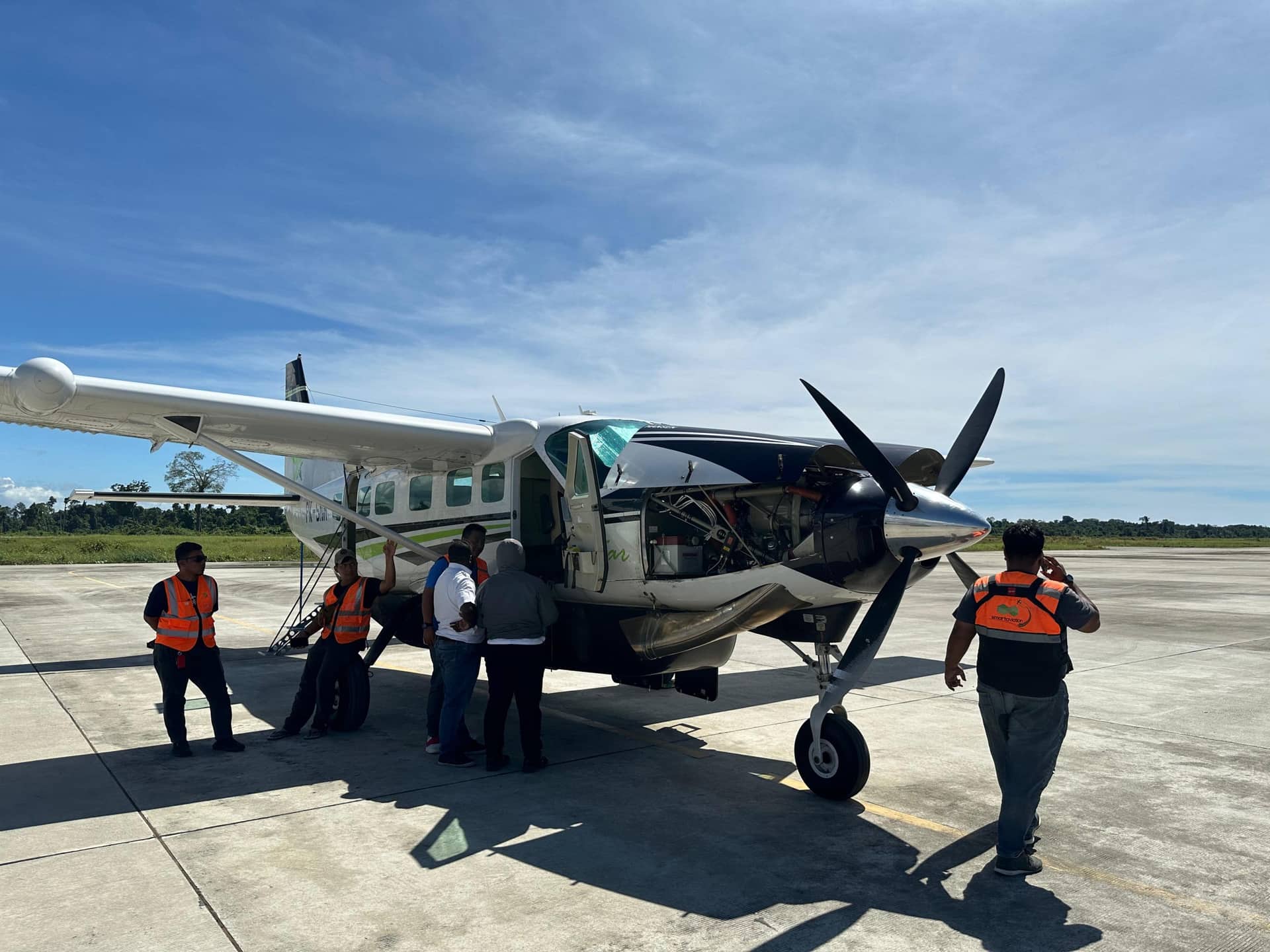 Ilustrasi berita Papua: Penembakan Pesawat Smart Aviation Gunakan Senjata Laras Panjang, Pelaku Jadikan Mama-mama Sebagai Tameng