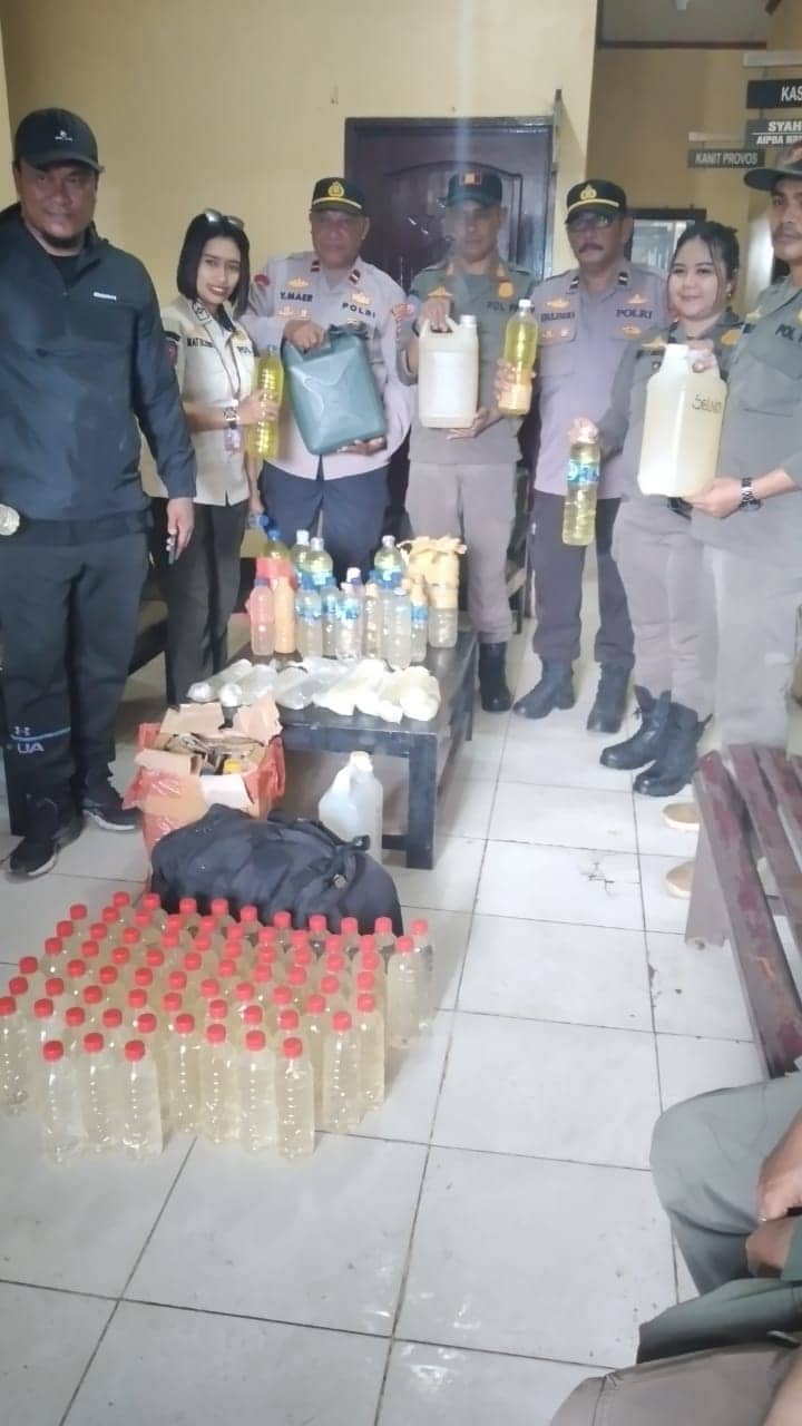 Ilustrasi berita Mimika: Sering Dirazia, Penumpang Kapal Pelni Masih Berani Masukan Minuman Keras Lokal ke Timika