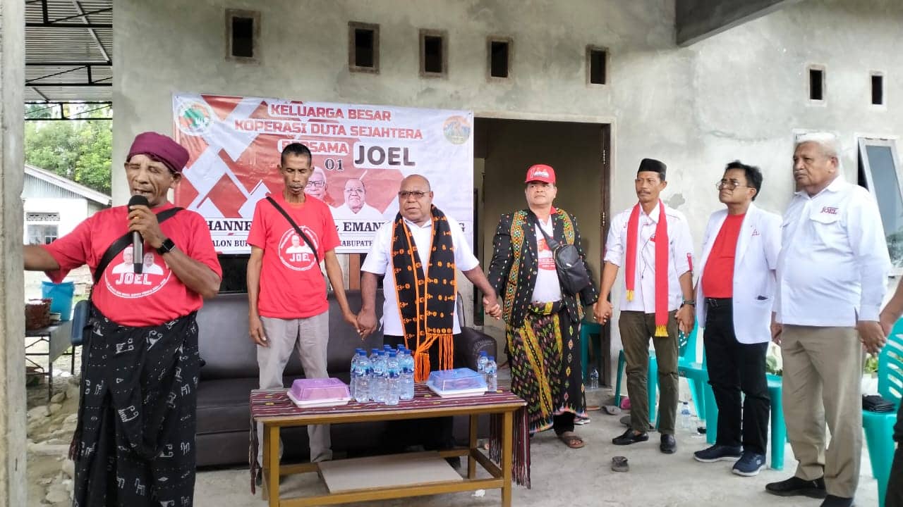 Ilustrasi berita Mimika: Emanuel Kemong Dikukuhkan Sebagai Sesepuh, Warga Ngada Nagakeo dan Koperasi Duta Sejahtera Siap Menangkan JOEL