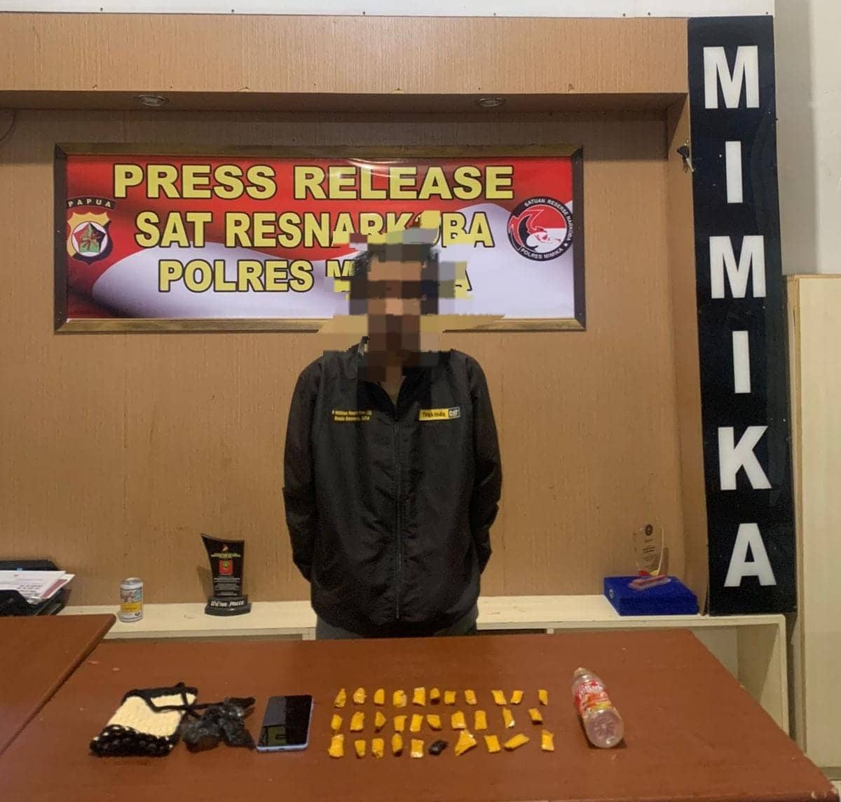 Ilustrasi berita Mimika: Pengedar Shabu Tertangkap Saat akan "Salam Tempel" di Wonosari Jaya SP 4 Timika