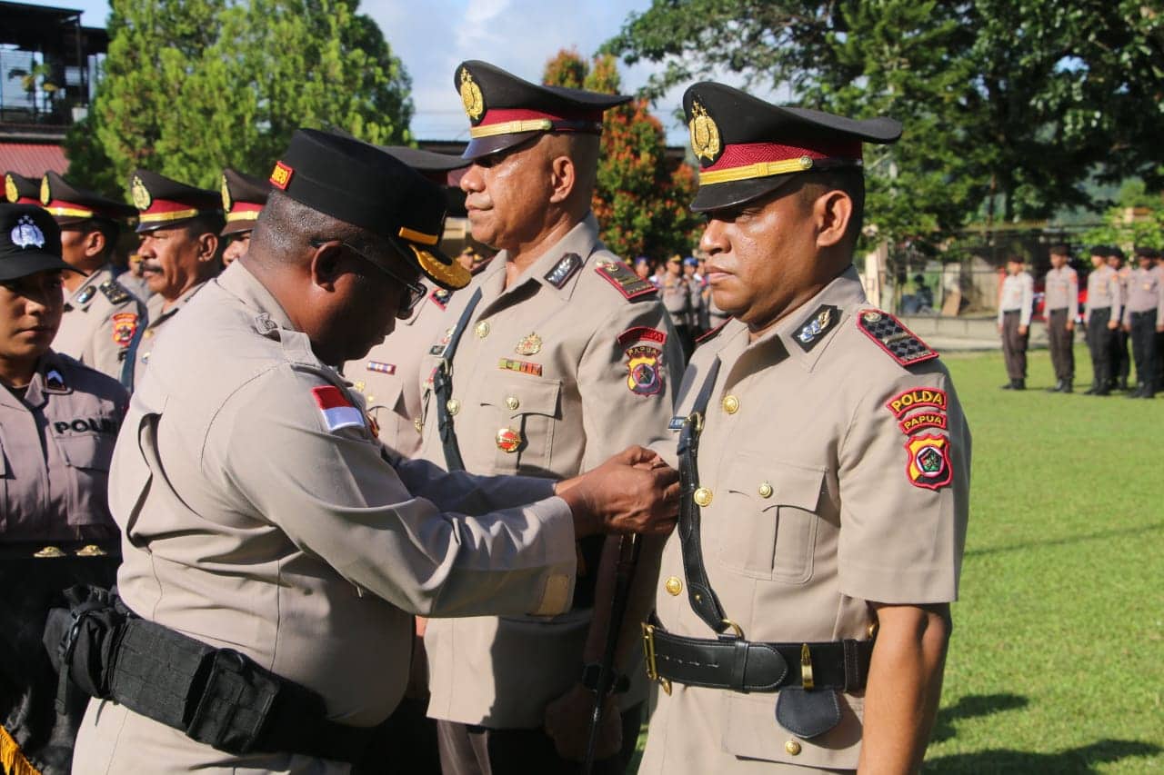 Ilustrasi berita JAYAPURA: Lima Kapolsek dan Kasie Propam di Polres Jayapura Diganti