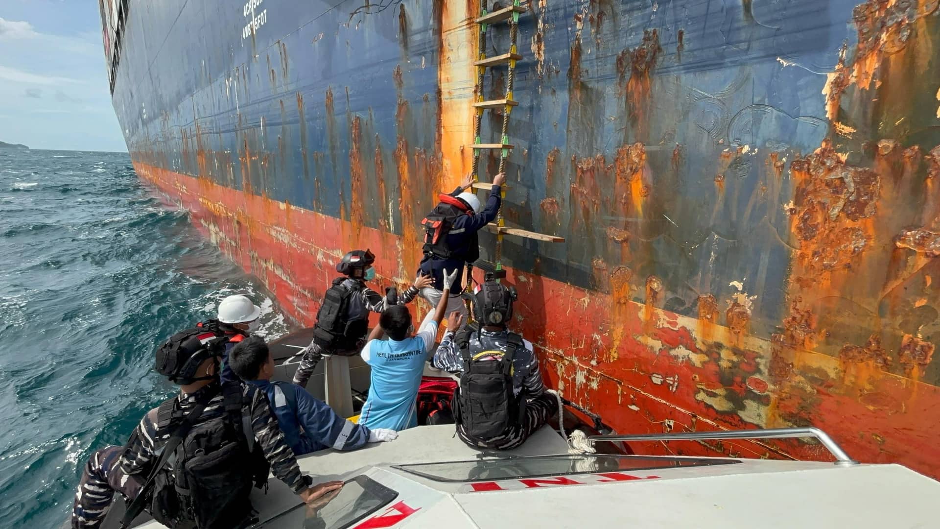 Ilustrasi berita JAYAPURA: Lantamal X Bersama Imigrasi Evakuasi Medis ABK Kapal MV ALS Kronos Berbendera Liberia