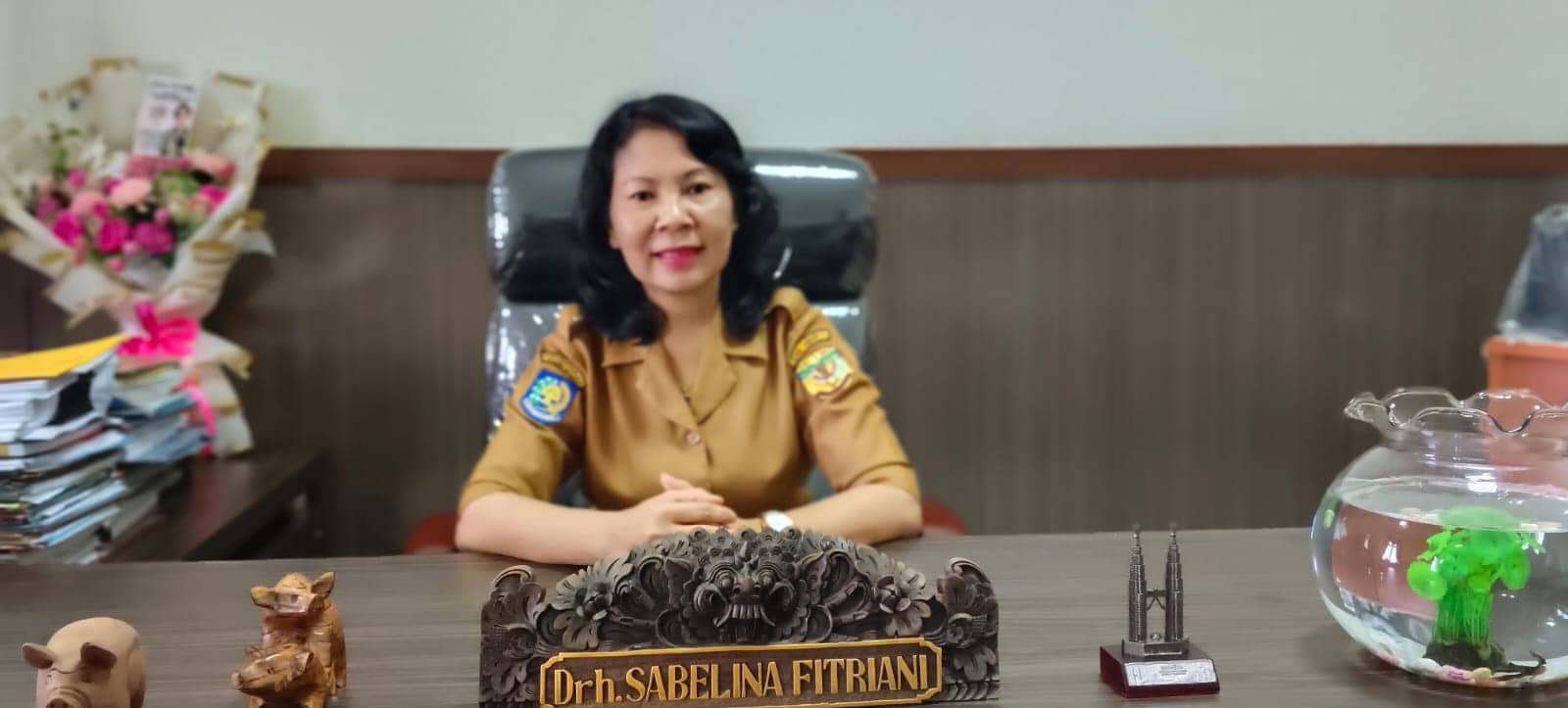 Ilustrasi berita Mimika: Stok Ayam dan Telur di Mimika Aman, Harga Dijaga Stabil di Rp 75.000 Per Rak