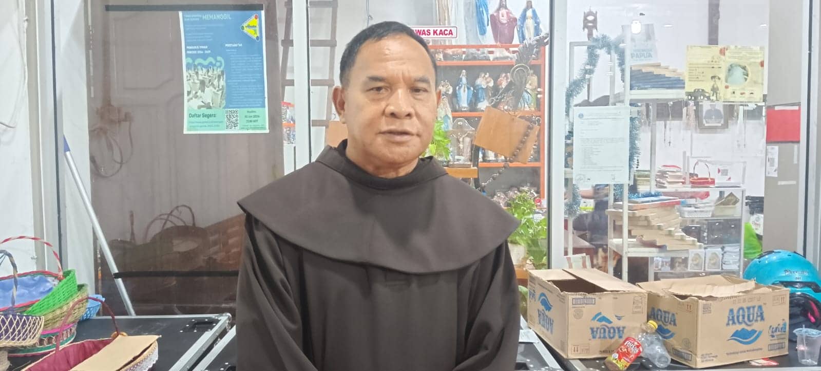 Ilustrasi berita BERITA UTAMA: Ribuan Umat Katolik Mimika Ikut Perayaan Jumat Agung, Pater Gabriel Ngga OFM : Harus Meneladani Sikap Yesus yang Mengampuni