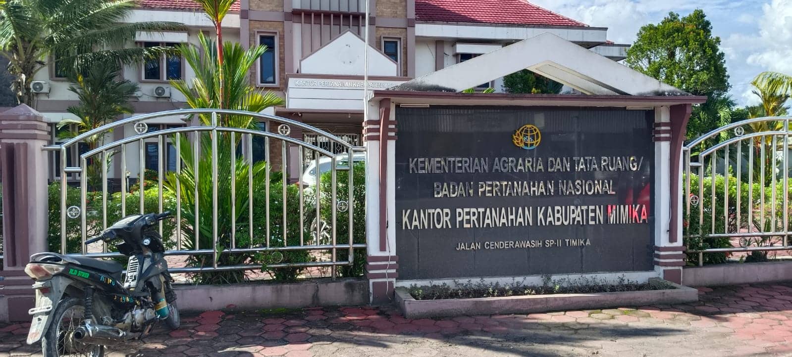 Ilustrasi berita Mimika: Gratis! BPN Mimika Ajak Seluruh Rumah Ibadah Segera Urus Sertifikat Tanah Melalui Program PTSL