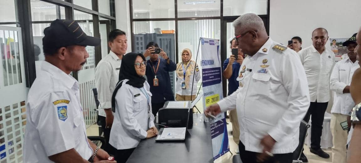 Ilustrasi berita Mimika: MPP Mimika Diresmikan, Terobosan Pelayanan Publik di Papua Tengah, Dr. Otok: Bupati Rettob Trend Setter