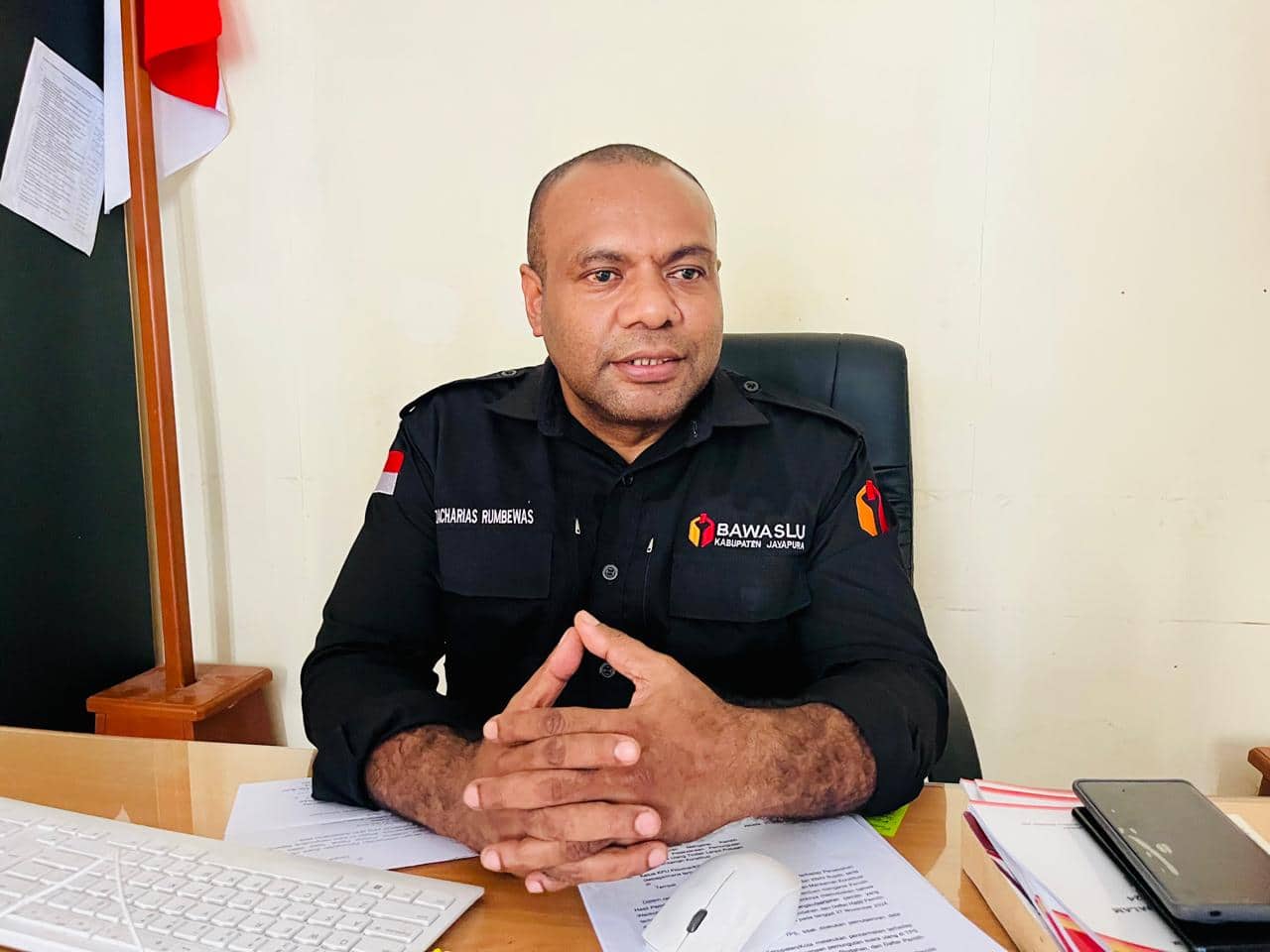 Ilustrasi berita BERITA UTAMA: Bawaslu Minta Warga Laporkan Dugaan Bagi-Bagi Surat Suara pada PSU Pilgub Papua 6 Agustus