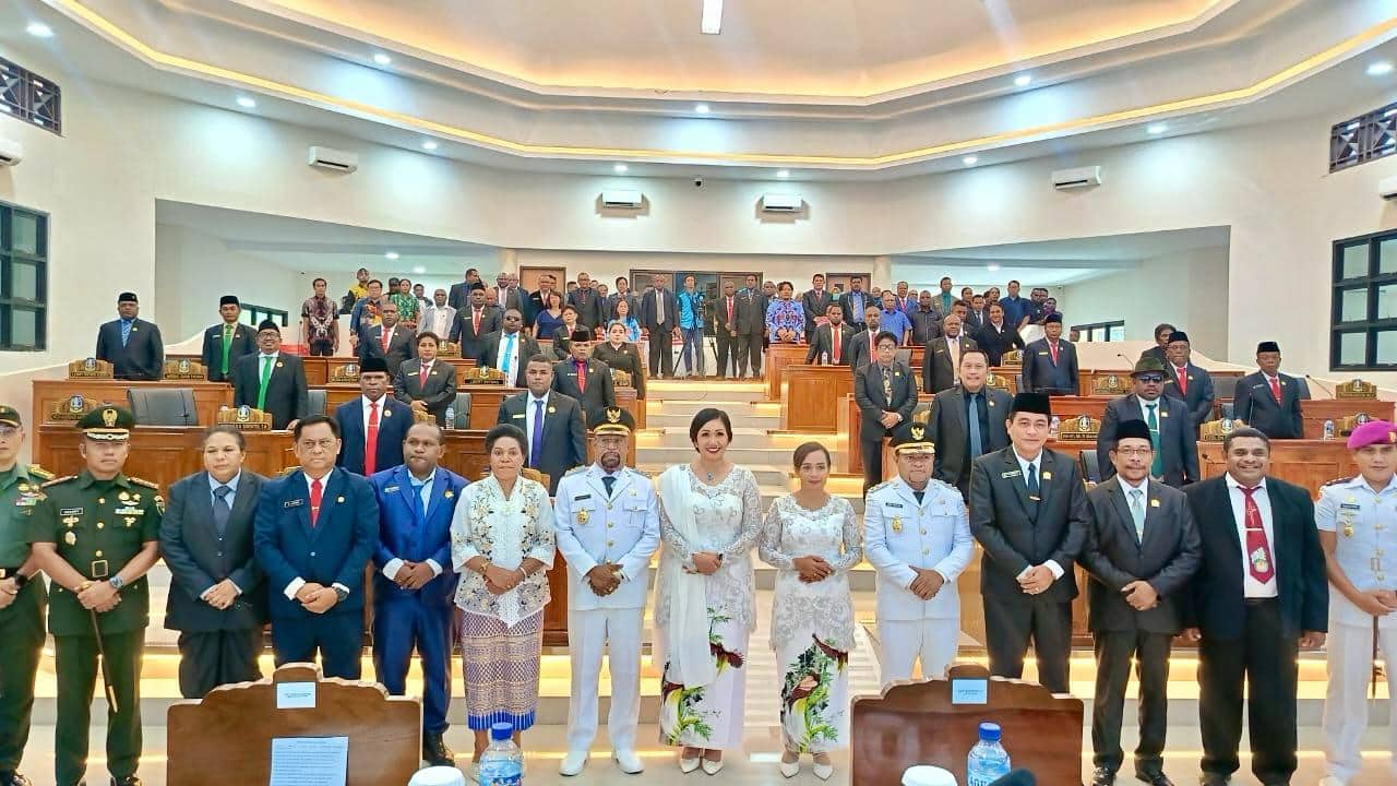 Ilustrasi berita JAYAPURA: Inilah Harapan Bupati Yunus Wonda Pada Pidato Pertamanya Dalam Paripurna DPR