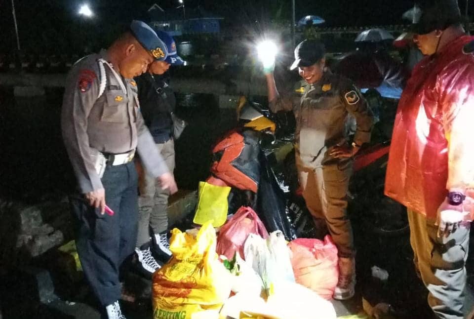 Ilustrasi berita Mimika: Lagi, Tim Gabungan Amankan Miras Lokal dari Penumpang KM Tatamailau di Pelabuhan Pomako
