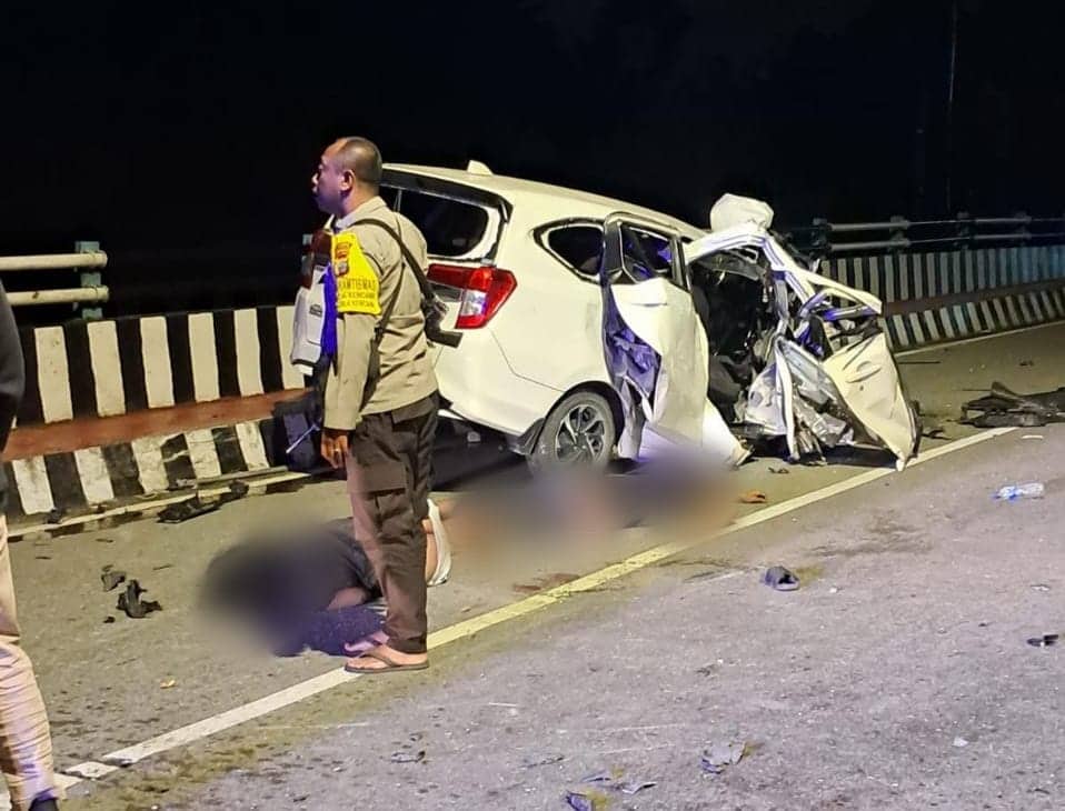 Ilustrasi berita Mimika: Dua Orang Tewas Dalam Kecelakaan Tragis di Jalan Cenderawasih Timika, Sopir Terlempar Saat Mobil Tabrak Ujung Beton Jembatan