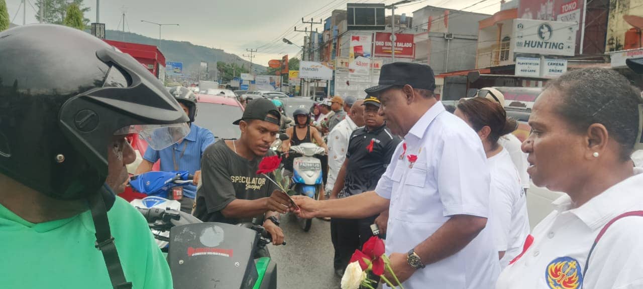 Ilustrasi berita JAYAPURA: HIV/AIDS di Jayapura Tembus 5.900 Kasus, Pemkab Bagikan Bunga dan Pita