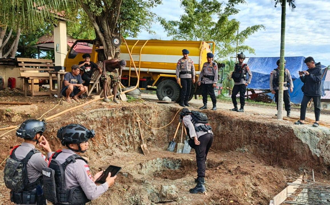 Ilustrasi berita JAYAPURA: Gali Fondasi di Dok V, Tukang Bangunan Temukan Ratusan Amunisi dan Dua Granat