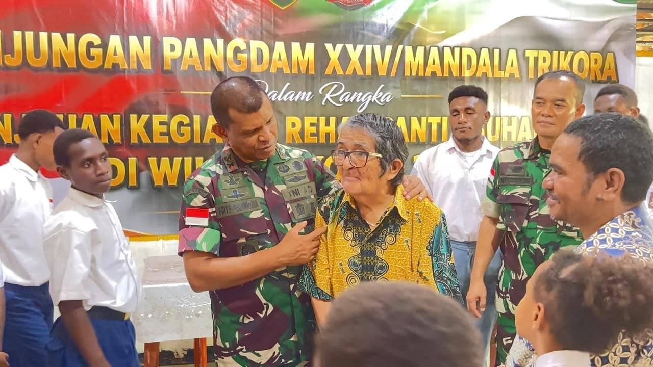 Ilustrasi berita Papua: Tebar Kasih Kepada Anak-anak Panti Asuhan Abba Merauke, Pangdam Frits Pelamonia : Jangan Minder, Terus Kejar Cita-cita
