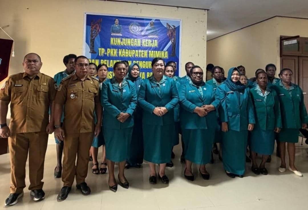 Ilustrasi berita Mimika: Pengurus TP PKK Distrik Mimika Barat Resmi Dilantik, Ny Suzy : Kerja dengan Hati, Layani Masyarakat Dengan Ikhlas