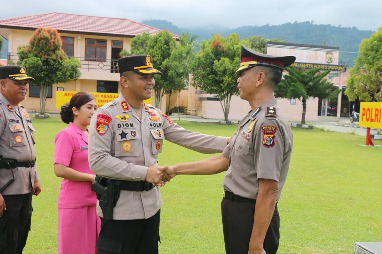 Ilustrasi berita Papua: Polres Jayapura Gelar Kenaikan Pangkat Pengabdian Pada Anggotanya