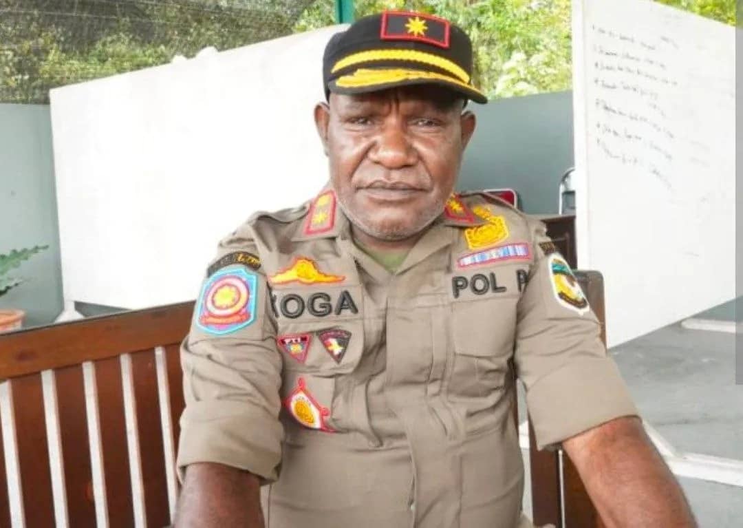 Kepala Dinas Satpol PP Mimika Yulius Koga.