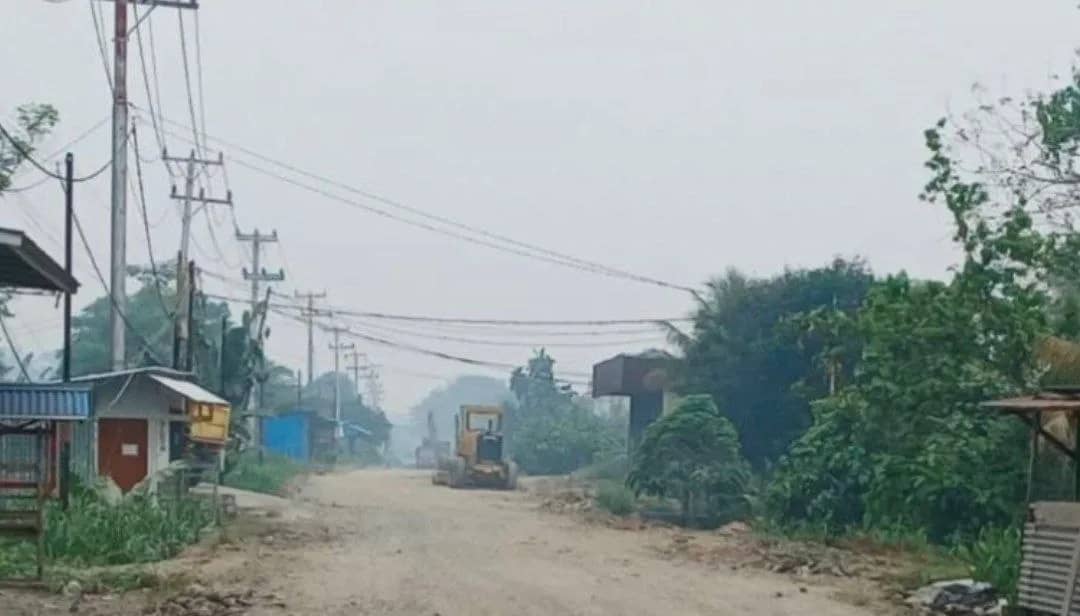 Pengerjaan pembangunan  Jalan Irigasi yang menghubungkan  Jalan Petrosea dengan Jalan Hasanudin