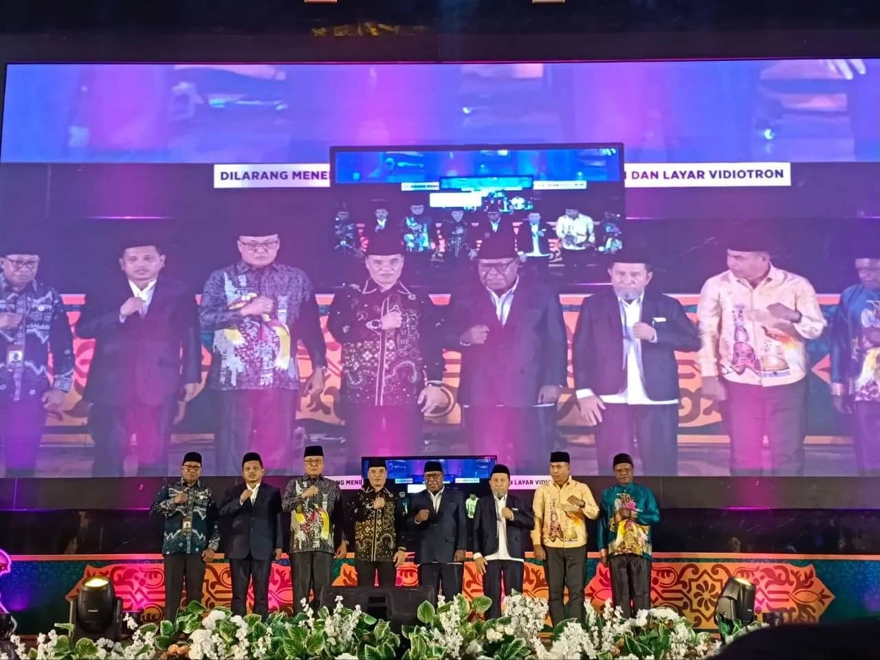 Musabaqah Tilawatil Qur'an (MTQ) I Tingkat Provinsi Papua Tengah resmi dibuka di Gedung Eme Neme Yauware, Kabupaten Mimika, Selasa (14/7) malam.