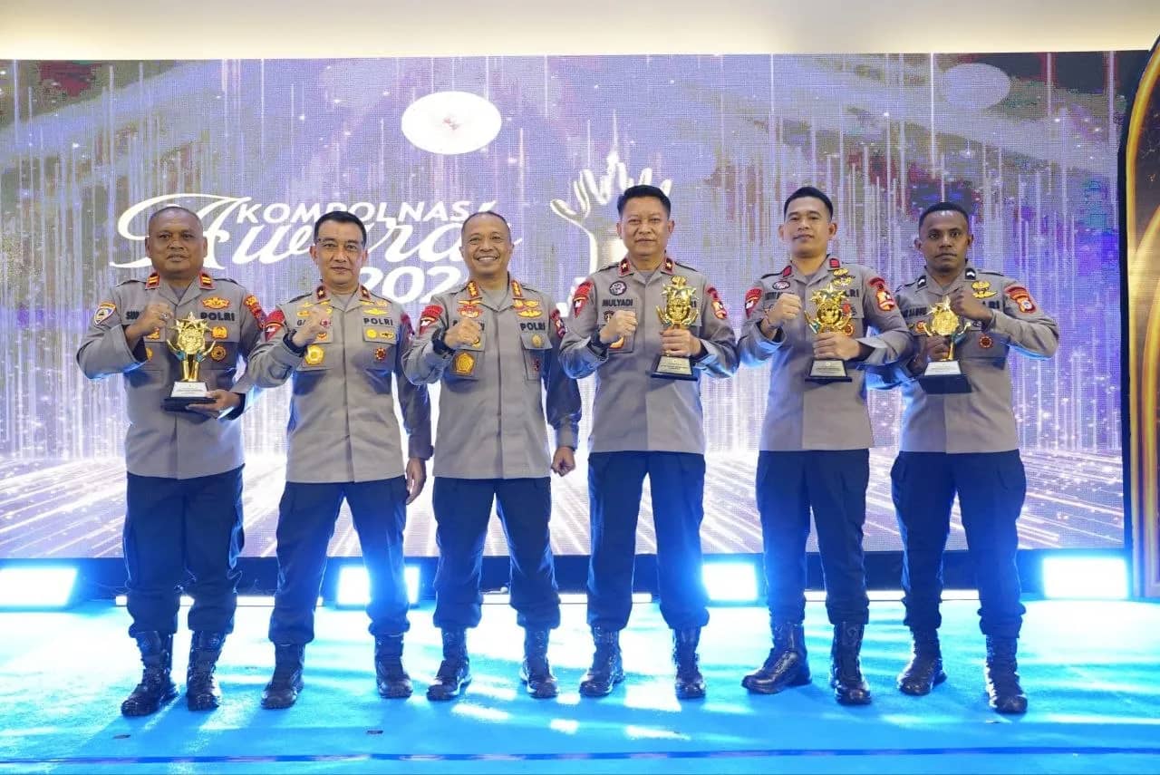 Tampak personel Operasi Damai Cartenz yang menerima penghargaan Kompolnas Awards 2026.