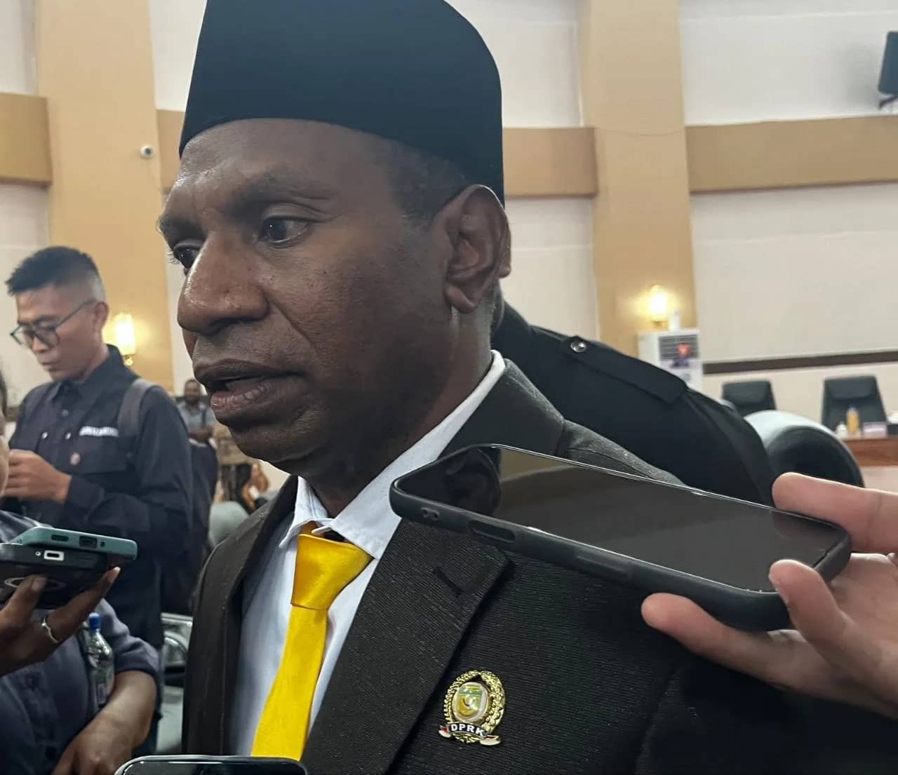 Ketua DPRK Mimika, Primus Natikaperayau