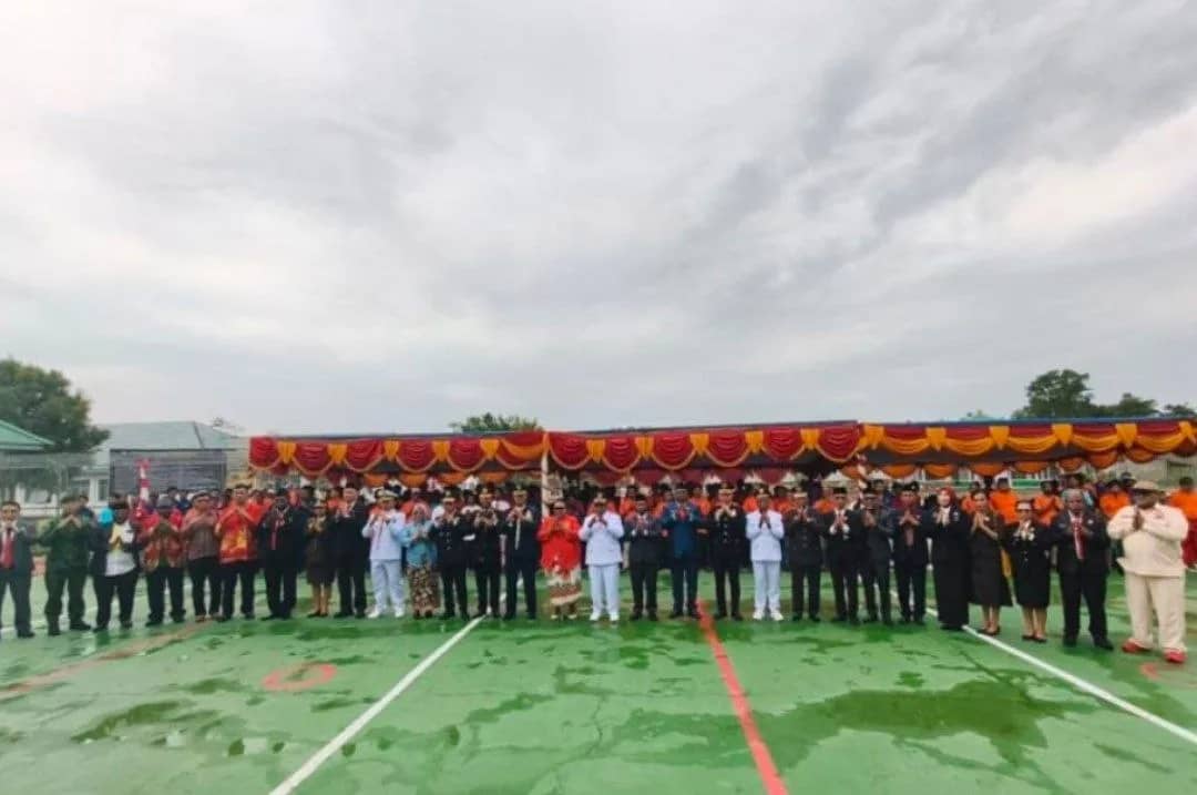 Foto bersama usai penyerahan remisi