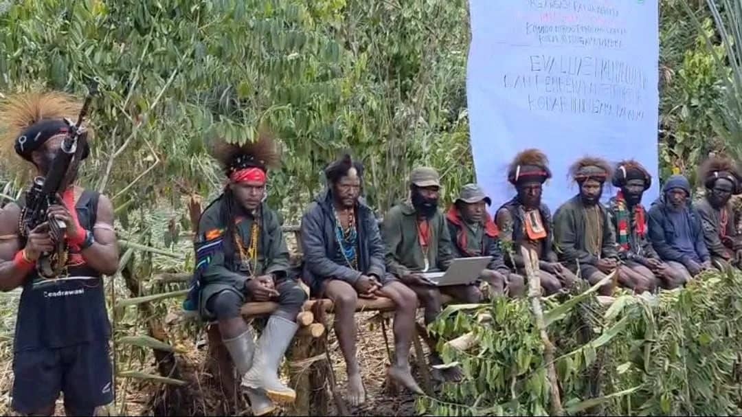 Egianus Kogoya dan pimpinan 13 batalyon Kodap III Ndugama Derakma.